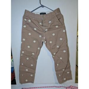 General Supply Women's Chic Daisy Print Chinos - Size S Capri cut